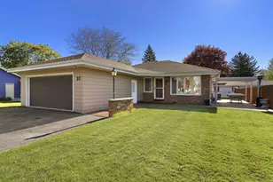 37 S Hillock Dr, Racine, WI 53406 - Photo 20