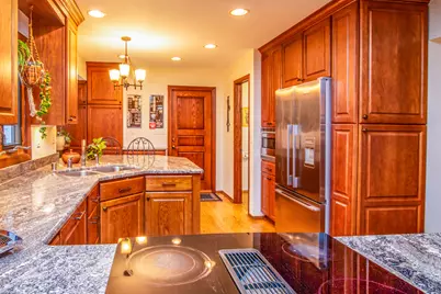 12155 W Luther Ave, Hales Corners, WI 53130 - Photo 4