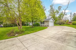 12155 W Luther Ave, Hales Corners, WI 53130 - Photo 22