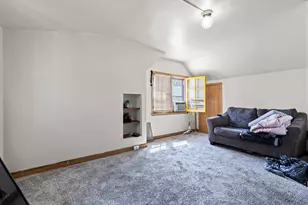 4617 N 24th St, Milwaukee, WI 53209 - Photo 2