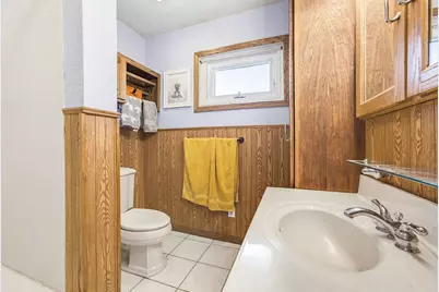 110 E Wisconsin Ave, Silver Lake, WI 53170 - Photo 16
