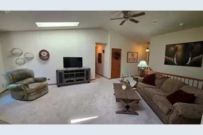 1209  Stonebridge Dr, Howards Grove, WI 53083 - Photo 6