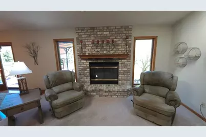 1209  Stonebridge Dr, Howards Grove, WI 53083 - Photo 8
