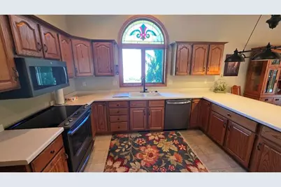 1209  Stonebridge Dr, Howards Grove, WI 53083 - Photo 12