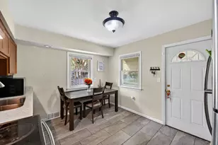 8601 W Melvina St, Milwaukee, WI 53222 - Photo 2
