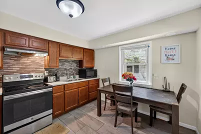 8601 W Melvina St, Milwaukee, WI 53222 - Photo 8
