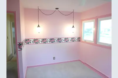 176 W Armour Ave, Milwaukee, WI 53207 - Photo 16