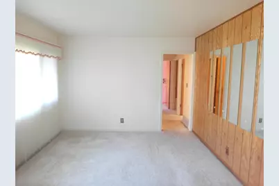 176 W Armour Ave, Milwaukee, WI 53207 - Photo 8