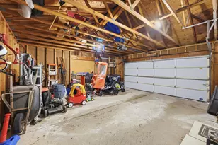 627 Prairie View Dr, North Prairie, WI 53153 - Photo 22