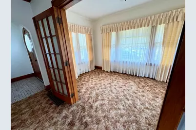 2610  Lasalle St, Racine, WI 53402 - Photo 8