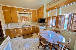 2610 Lasalle St, Racine, WI 53402 - Photo 6