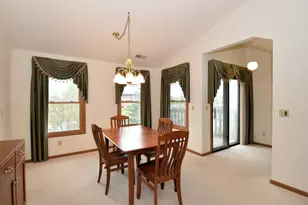 5521 Cambridge Ln, Racine, WI 53406 - Photo 8