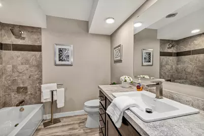 11549 N Meadowbrook Dr, Mequon, WI 53097 - Photo 14