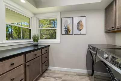 11549 N Meadowbrook Dr, Mequon, WI 53097 - Photo 18