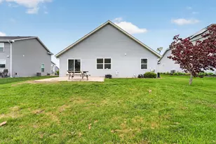 3929 Scenic Way, Racine, WI 53126 - Photo 20