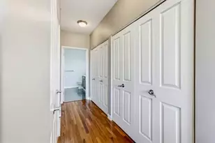3862 S Lake Dr, Saint Francis, WI 53235 - Photo 18