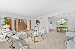 W356N5886 Meadow Ct, Oconomowoc, WI 53066 - Photo 6