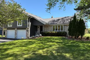 W356N5886 Meadow Ct, Oconomowoc, WI 53066 - Photo 30