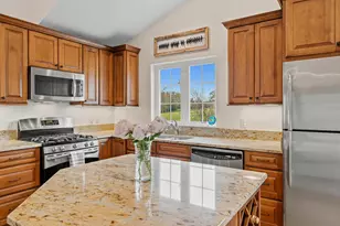 935 Scotland Dr, Geneva, WI 53147 - Photo 28