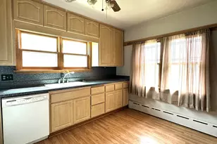 3234 S Pine Ave, Milwaukee, WI 53207 - Photo 4