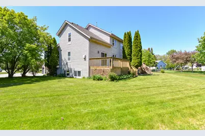 N27W26410  Christian Ct #1, Pewaukee, WI 53072 - Photo 32