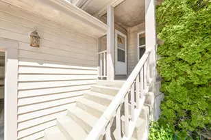 N27W26410 Christian Ct, Pewaukee, WI 53072 - Photo 2