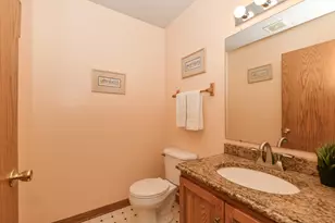 N27W26410 Christian Ct, Pewaukee, WI 53072 - Photo 16