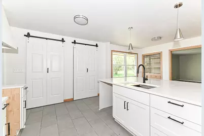 N79W15709  Charles Ct, Menomonee Falls, WI 53051 - Photo 18