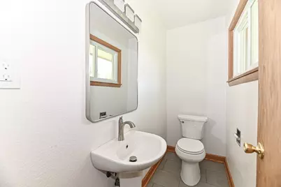 N79W15709  Charles Ct, Menomonee Falls, WI 53051 - Photo 32