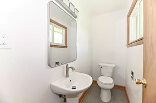 N79W15709 Charles Ct, Menomonee Falls, WI 53051 - Photo 32