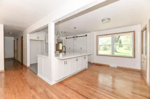 N79W15709 Charles Ct, Menomonee Falls, WI 53051 - Photo 14