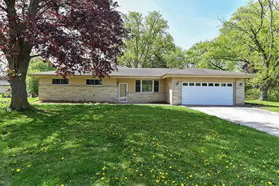 N79W15709  Charles Ct, Menomonee Falls, WI 53051 - Photo 1