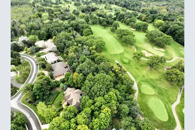 W131N7931  Country Club Ct, Menomonee Falls, WI 53051 - Photo 4
