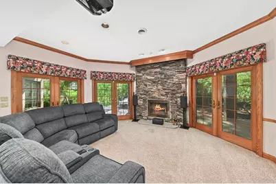 W131N7931  Country Club Ct, Menomonee Falls, WI 53051 - Photo 46