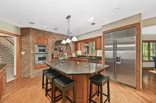 W131N7931 Country Club Ct, Menomonee Falls, WI 53051 - Photo 26