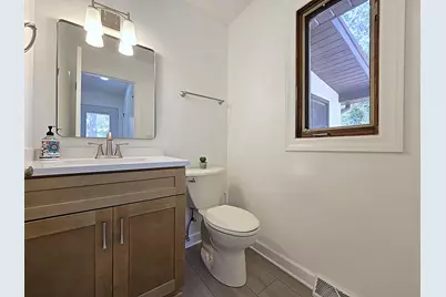 18400  Beverly Hills Dr, Brookfield, WI 53045 - Photo 30