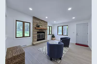 18400  Beverly Hills Dr, Brookfield, WI 53045 - Photo 18