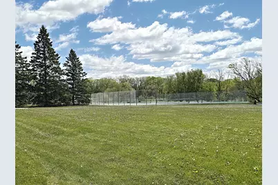 18400  Beverly Hills Dr, Brookfield, WI 53045 - Photo 60