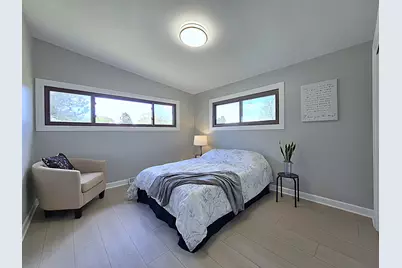 18400  Beverly Hills Dr, Brookfield, WI 53045 - Photo 26