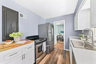 222 N 90th St, Milwaukee, WI 53226 - Photo 10