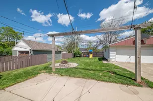 222 N 90th St, Milwaukee, WI 53226 - Photo 28