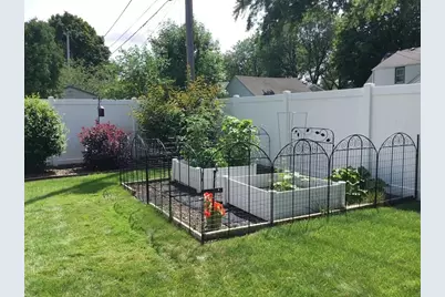 3929 S 56th St, Milwaukee, WI 53220 - Photo 4