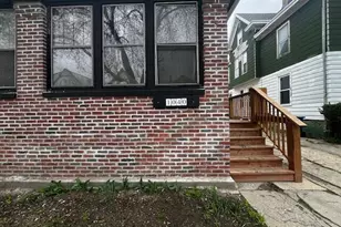 1040 College Ave, Racine, WI 53403 - Photo 4