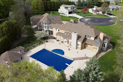 1000  Apache Ct, Fort Atkinson, WI 53538 - Photo 4