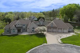 1000 Apache Ct, Fort Atkinson, WI 53538 - Photo 1