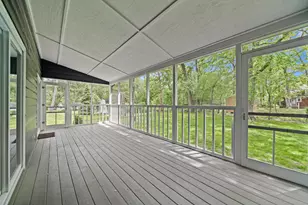 225 Waubun Dr, Fontana, WI 53125 - Photo 28