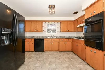 5017 N 125th St #5019, Butler, WI 53007 - Photo 16