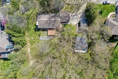 3513  Ridge Dr, Delafield, WI 53029 - Photo 8