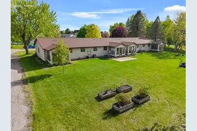 813  Sprague St #2, Caledonia, MN 55921 - Photo 18