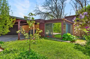 316 Oxford Rd, Waukesha, WI 53186 - Photo 8